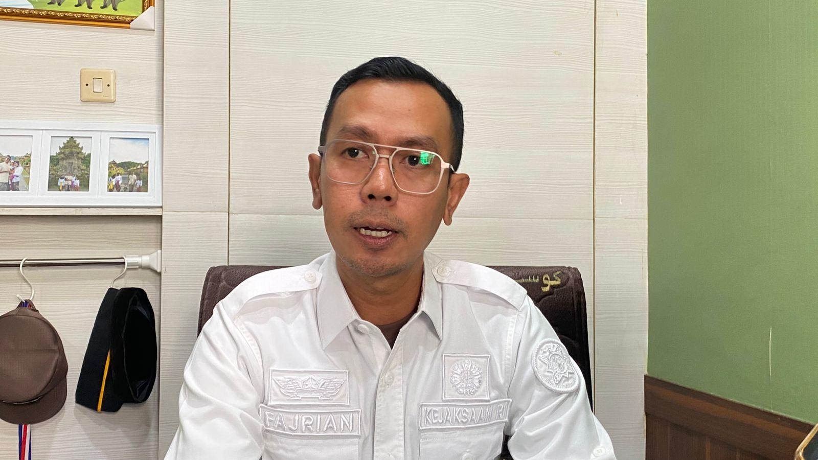 Kasi-Intelijen-Kejari-Cimahi-Fajrian-Yustiardi-saat-menj.jpg