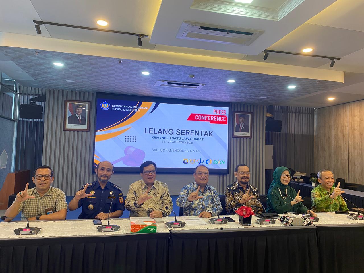 Kementerian-Keuangan-Kemenkeu-Jawa-Barat-menggelar-Kick-Off-Pekan-Lelang-Serentak.jpg