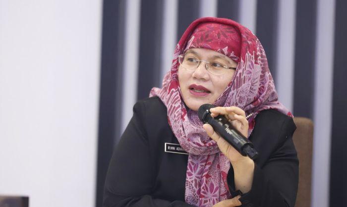 Kepala-Dinas-Kesehatan-Jabar-Vini-Adiani-Dewi144.jpg