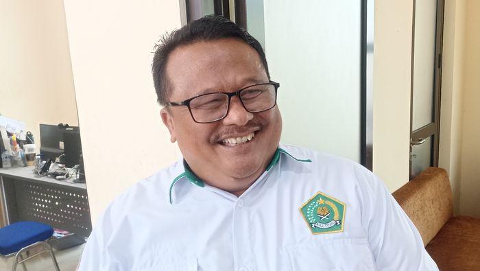 Puluhan Calon Haji Asal Karawang Terancam Gagal Berangkat, Padahal Sudah Antre Daftar 14 Tahun
