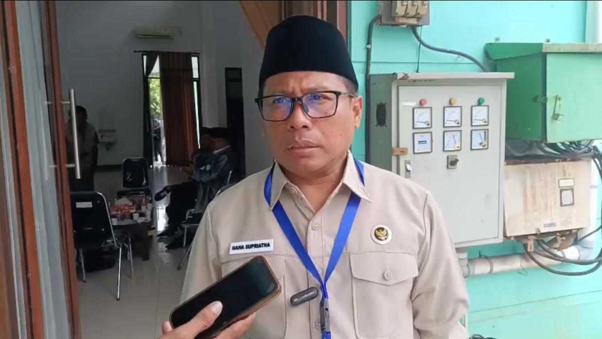 Kepala-Kantor-Kementerian-Haji-dan-Umrah-Kabupaten-Ciamis-H-Nana-Supriatna.jpg