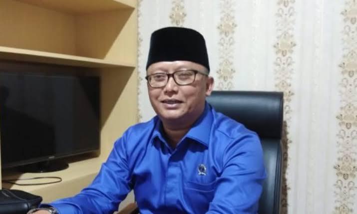 Ketua-Fraksi-Partai-Demokrat-DPRD-Jawa-Barat-Toni-Setiawan-1.jpg