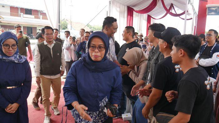 Ketua-KPU-Jawa-Barat-Ummi-Wahyuni.jpg