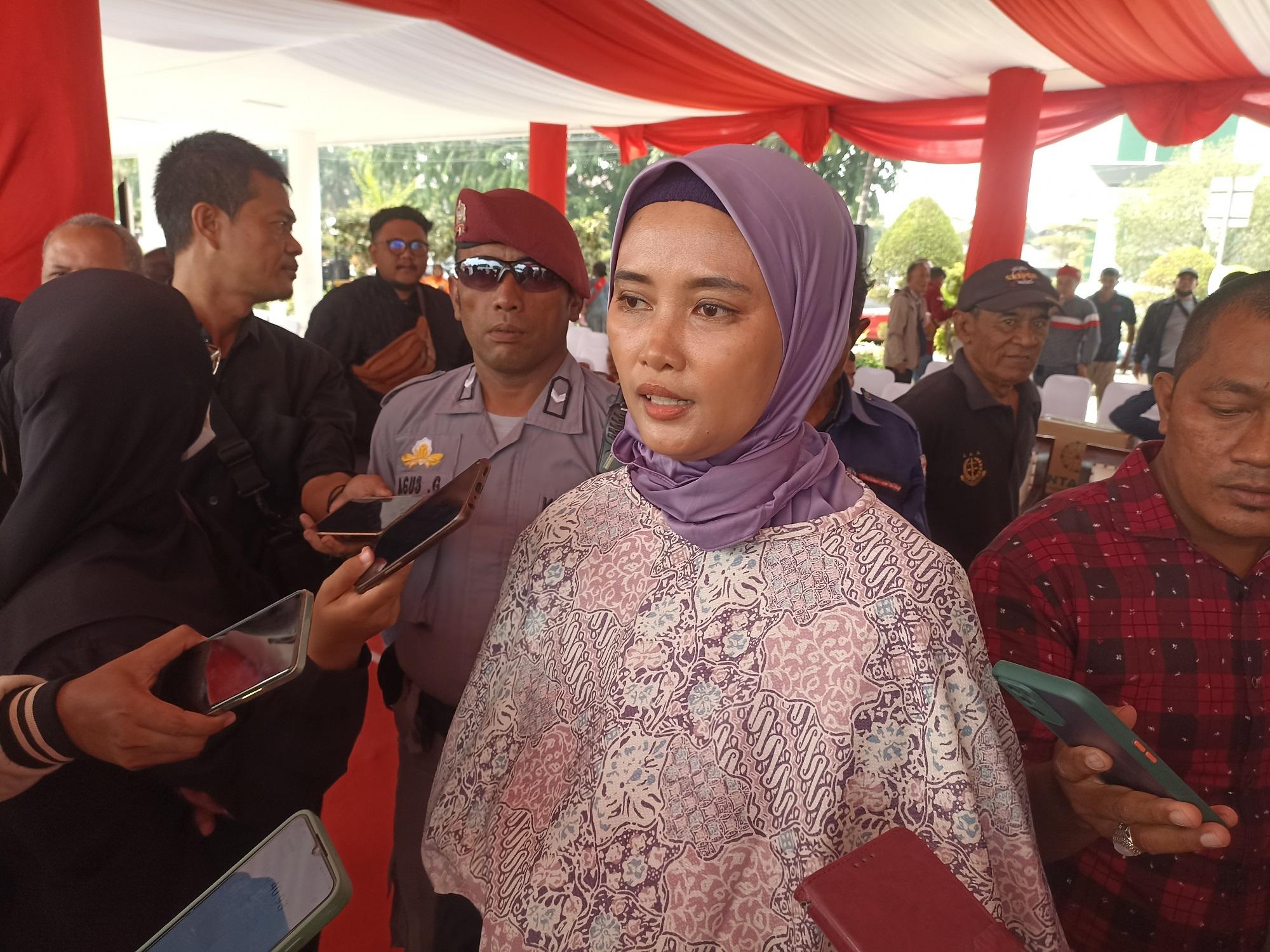 Ketua-KPU-Karawang-Mari-Fitriana.jpg