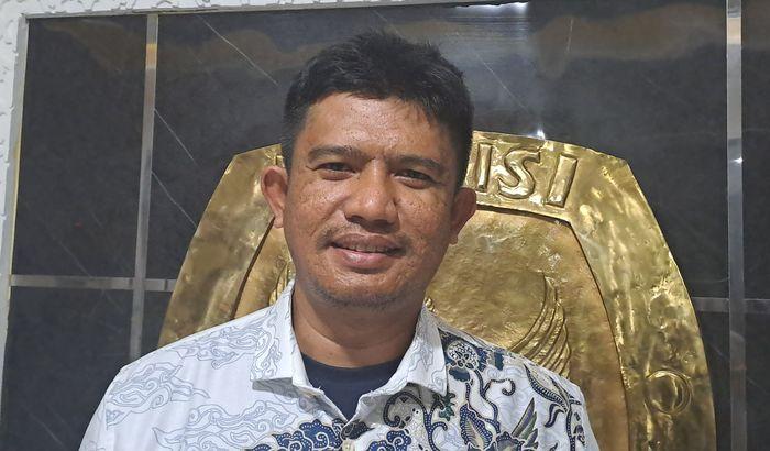 Ketua-KPU-Kota-Sukabumi-Imam-Sutrisno2702.jpg