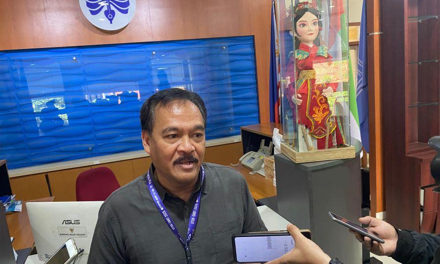 Ketua-Pelaksana-UTBK-SNBT-ISBI-Bandung-Indra-Ridwan-memberikan-keterangan.jpg