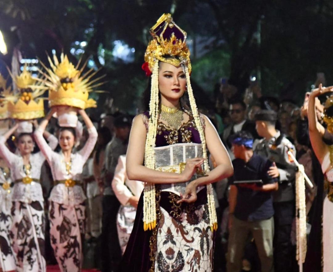 Kirab-Budaya-Tatar-sunda.jpg
