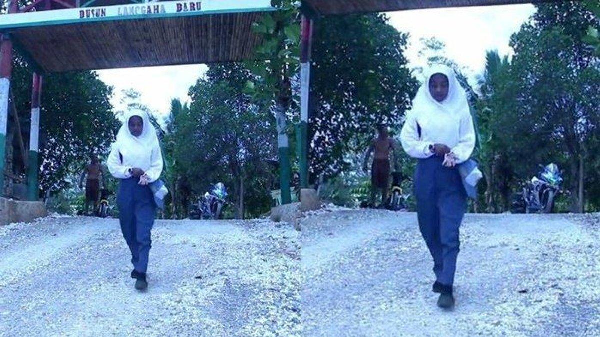 Kisah-getir-siswi-SMA-di-Wakatobi-sekolah-setiap-hari-jalan-kaki-tempuh-jarak-14-km.jpg
