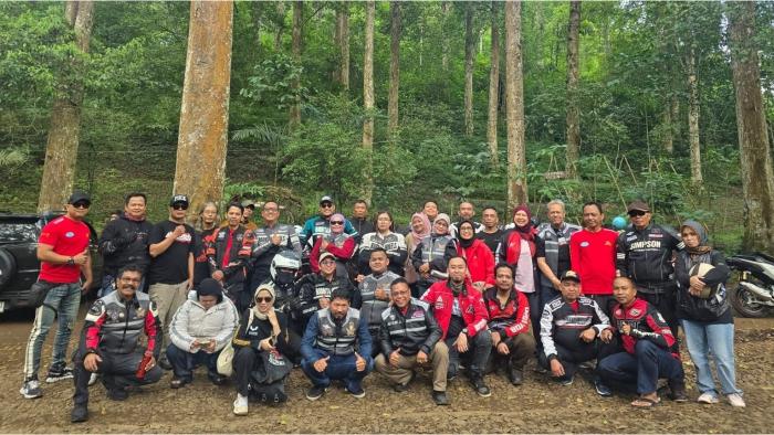 Komunitas-Bandung-Owners-of-ADV-BOA-mengisi-akhir-pekan-Sunmori-Ulin-Ngenyoh.jpg