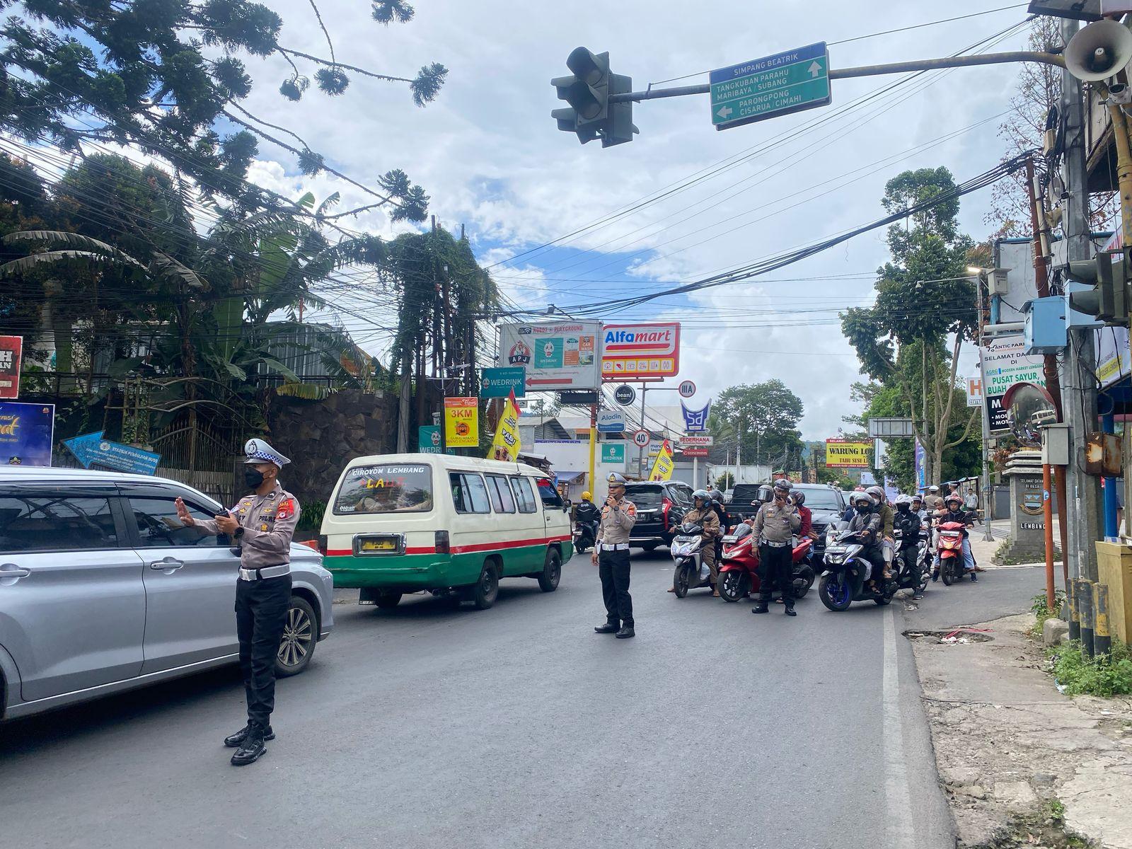 Terus Meningkat, 45 Ribu Kendaraan Masuk Kawasan Lembang Bandung Barat Jelang Akhir Tahun