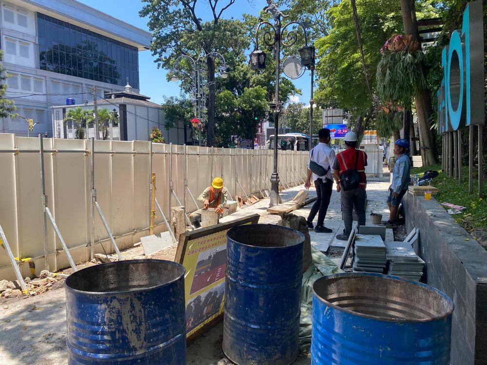 Kondisi-pembangunan-halte-BRT-di-Jalan-Ir-Juanda-Dago-Kota-Bandung.jpg