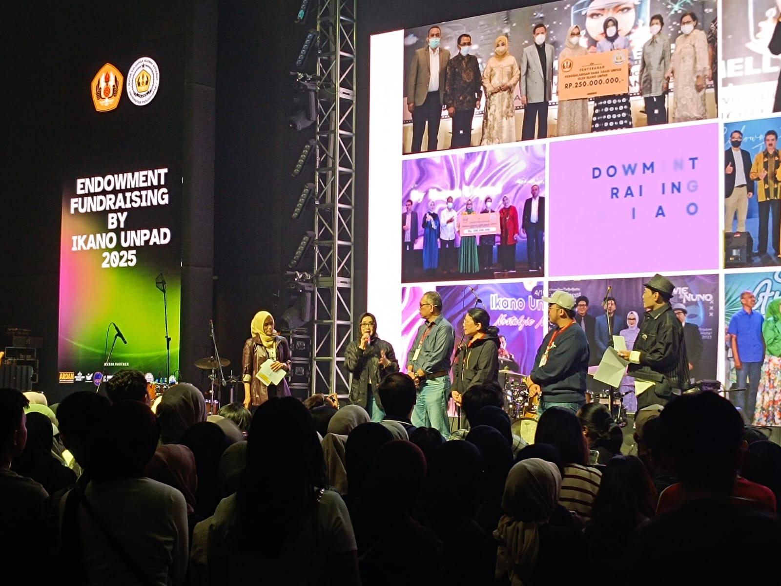 Light of Legacy: Konser Amal IKANO untuk Dana Abadi Unpad demi Masa Depan Pendidikan