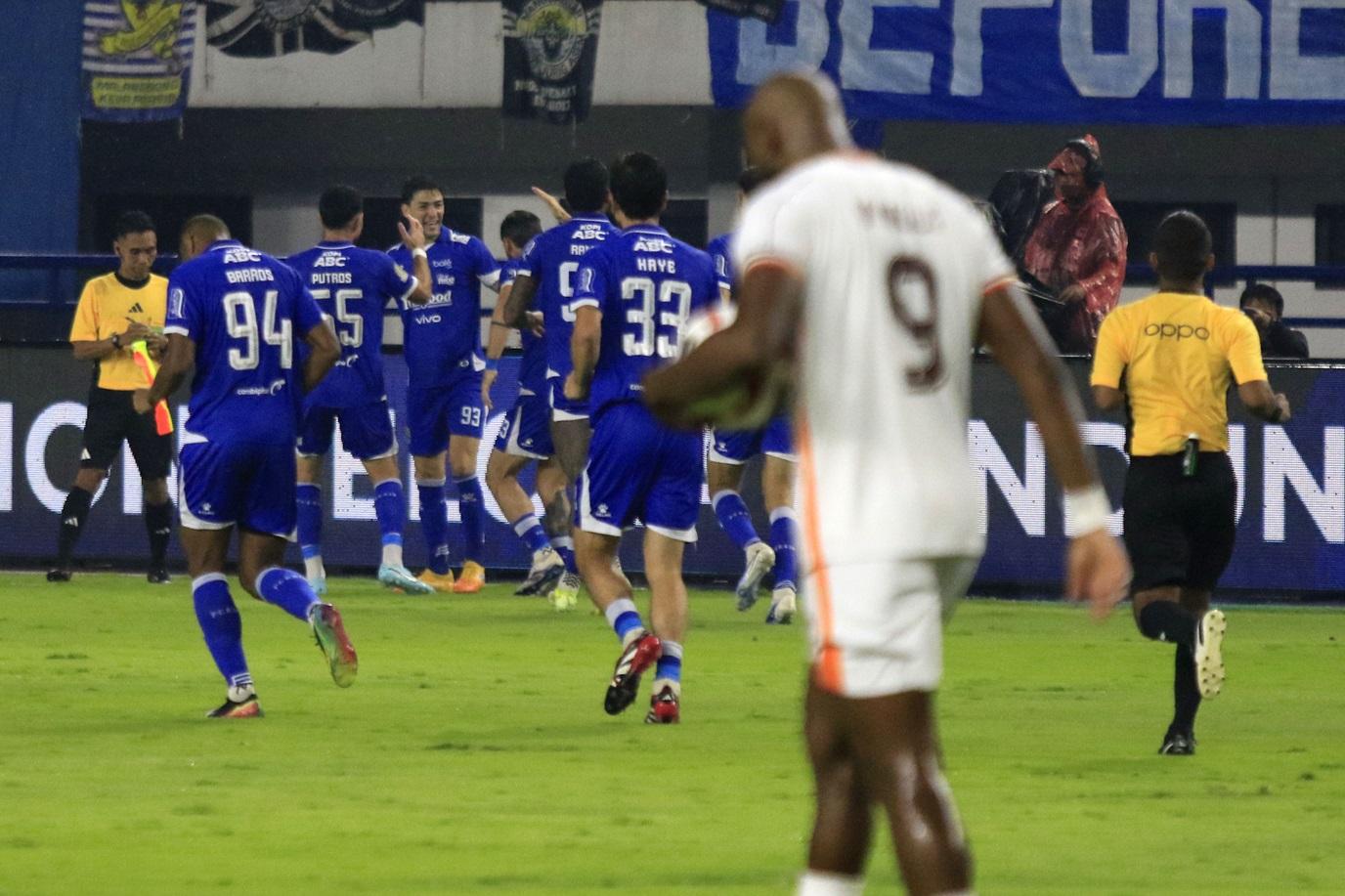 Laga-Persib-Bandung-vs-Borneo-FC-512.jpg