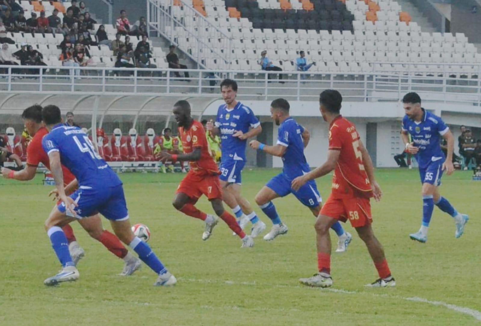 Laga-Persija-Vs-Persib-pada-pekan-ke-32-Super-League-202526-d.jpg