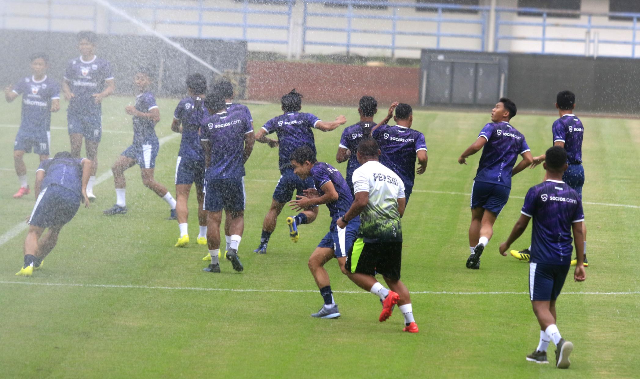Latihan-Persib-10-Oktober.jpg