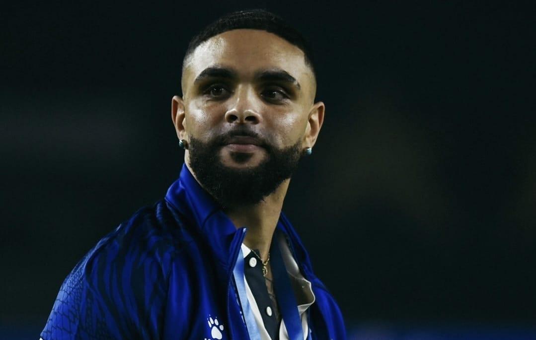 Layvin-Kurzawa-diumumkan-bergabung-dengan-Persib-di.jpg