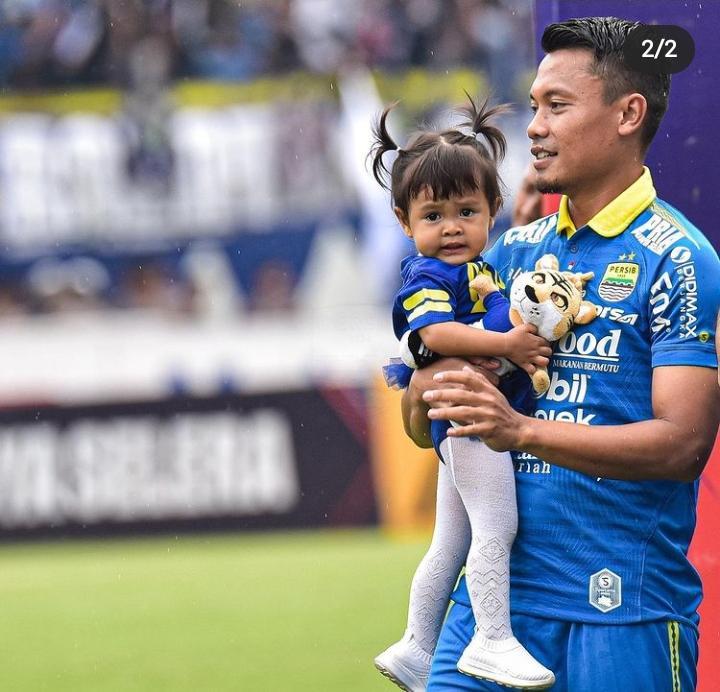 Dedi Kusnandar Ungkapkan Kerinduannya kepada Bobotoh Jelang Persib Bandung Lawan Dewa United
