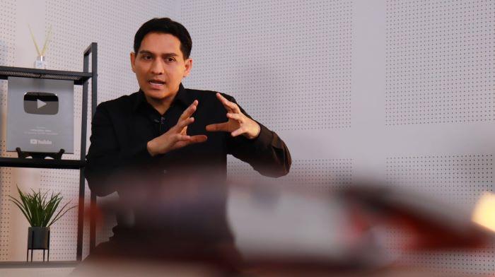 Lucky-Hakim-di-Studio-Tribun-Jabar.jpg