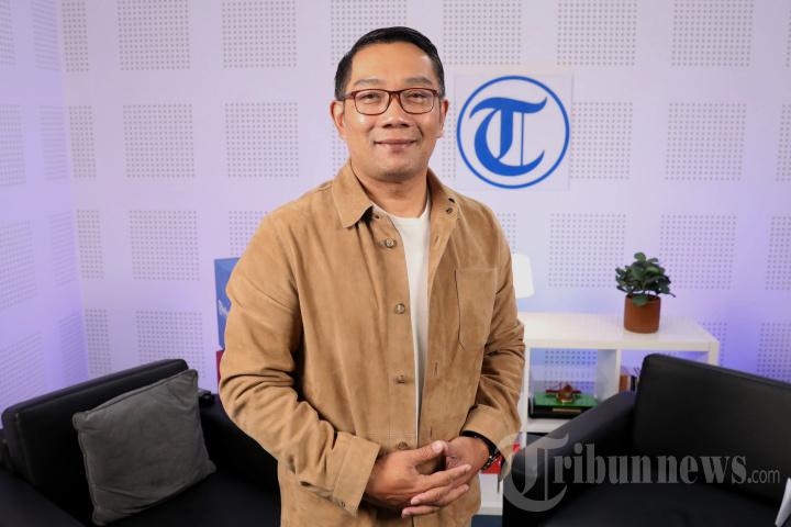 Mantan-Gubernur-Jawa-Barat-Ridwan-Kamil-Tribunnews.jpg