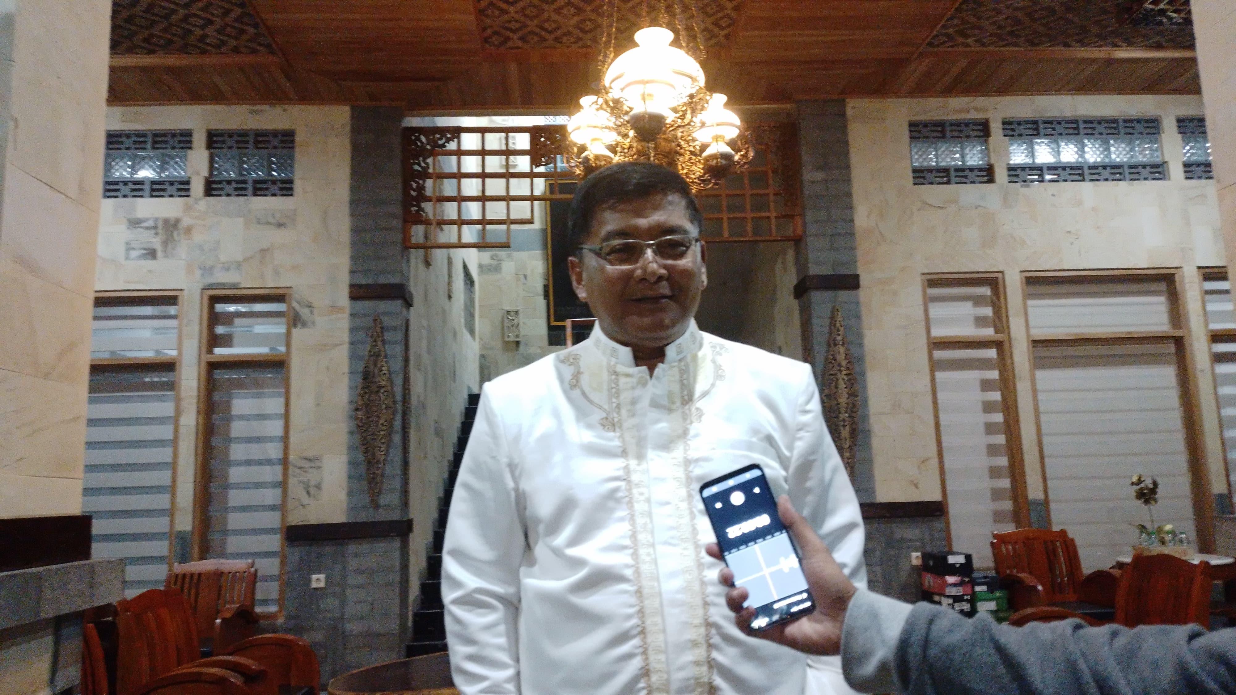 Mayjen-TNI-Tatang-Subarna-saat-diwawancara-Tribun-Jabarid-di-kediamannya.jpg