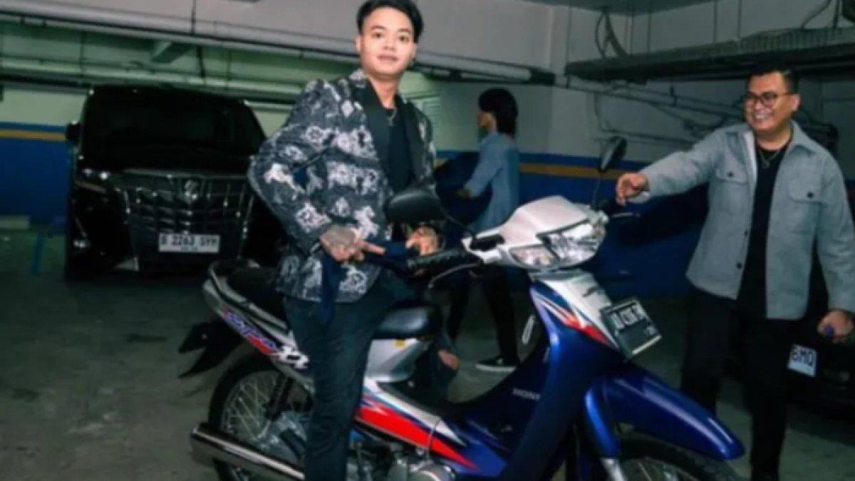 Reza Arap Lupa Parkir Motor 3 Tahun di Mal, Saat Diambil Harus Bayar Tagihan 10 Juta