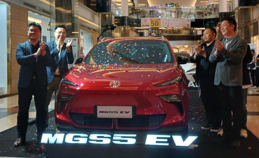Morris-Garages-MG-Motor-Indonesia-resmi-memasarkan-produk-terbarunya-MGS5-EV.jpg