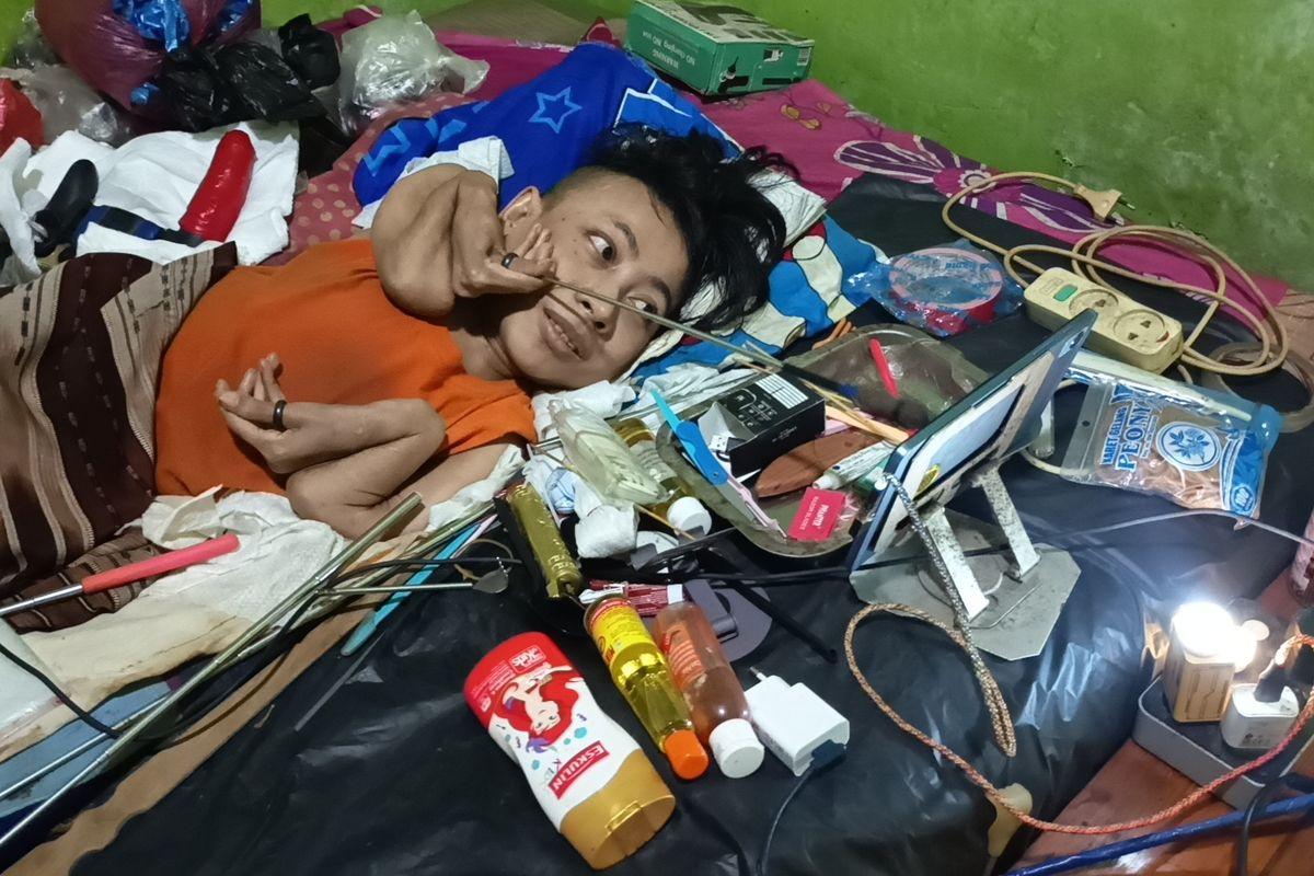 Nurhadi-29-seorang-penyandang-disabilitas-Bekasi.jpg