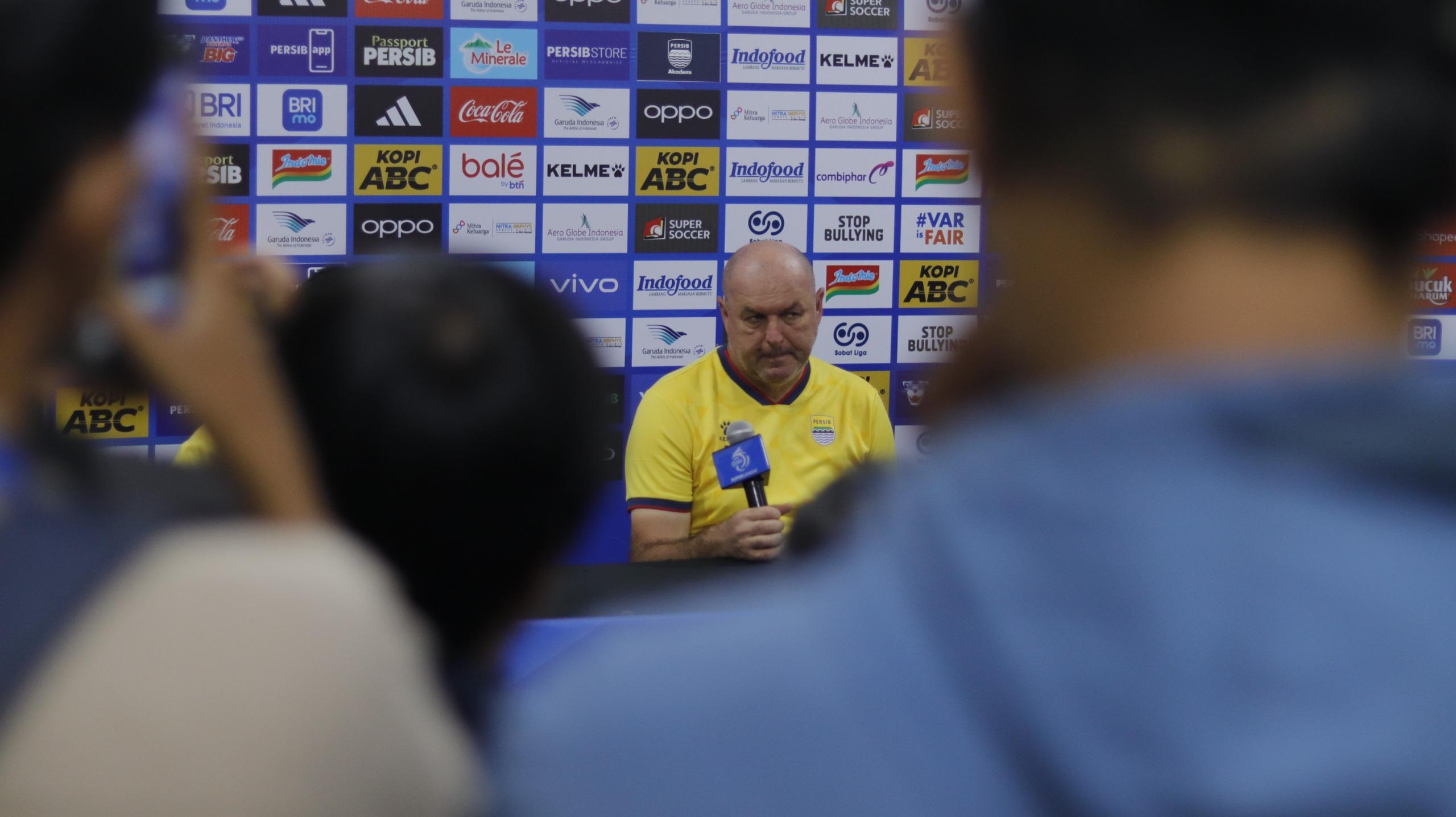 Bojan Hodak Minta Bobotoh dan Pemain Persib Lupakan Konvoi dan Hanya Peduli Pertandingan vs Persijap