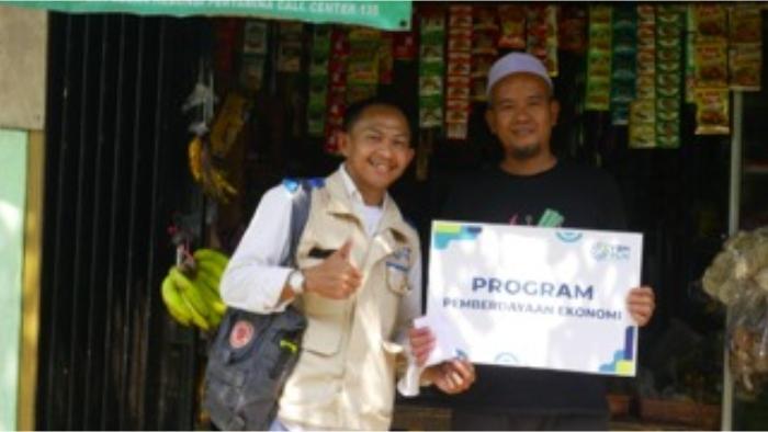 PLN-UP3-Cianjur-bersama-ULP-Mande-menyalurkan-bantuan-fasilitas-ibadah.jpg