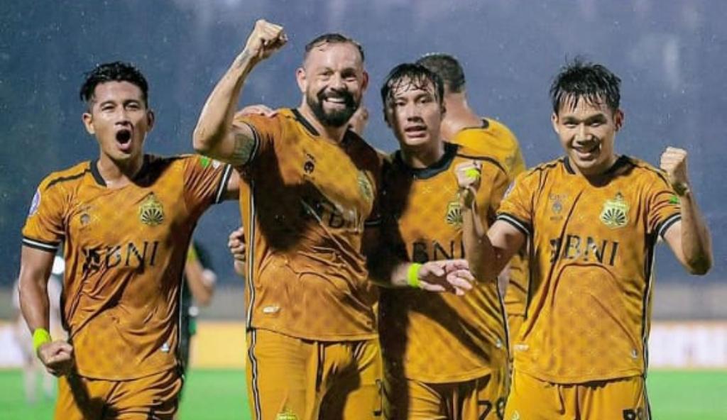 Para-pemain-Bhayangkara-FC-merayakan-gol-ke-Gawang-Madura-United.jpg