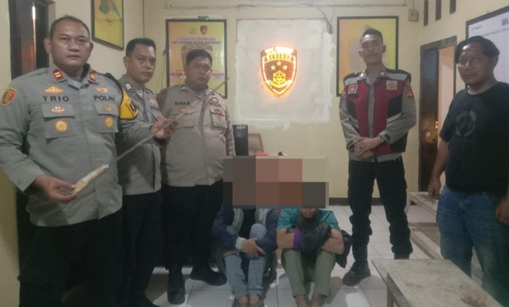 Pelaku-begal-yang-berhasil-diamankan-Polsek-Juntinyuat-Indramayu.jpg