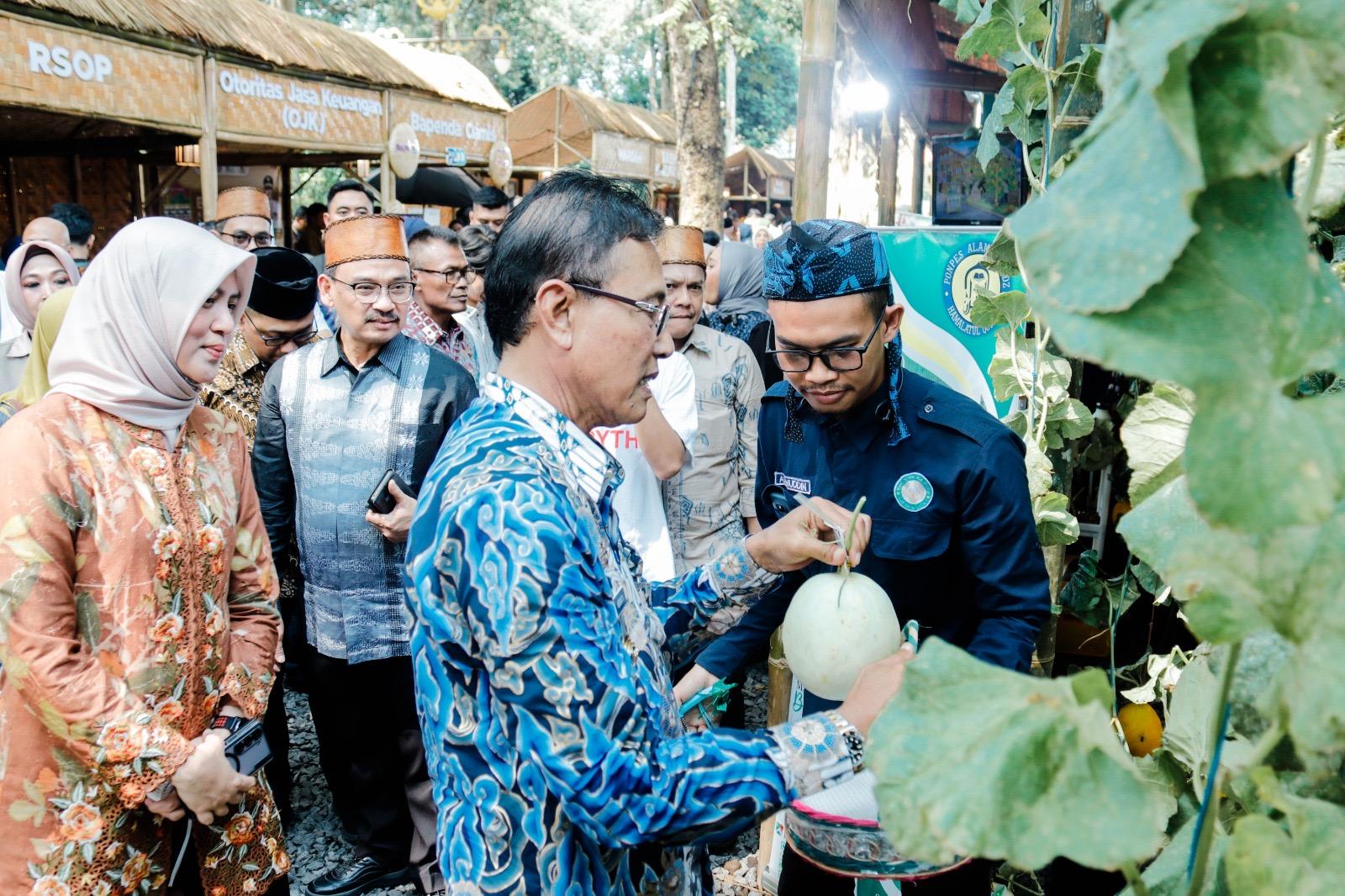 Peluncuran-Zona-KHAS-dilakukan-Pemerintah.jpg