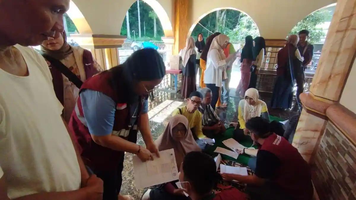 Pemkot-Bekasi-kirim-bantuan-tenaga-kesehatan-untuk-koban-bencana-banjir-Sumatera.jpg