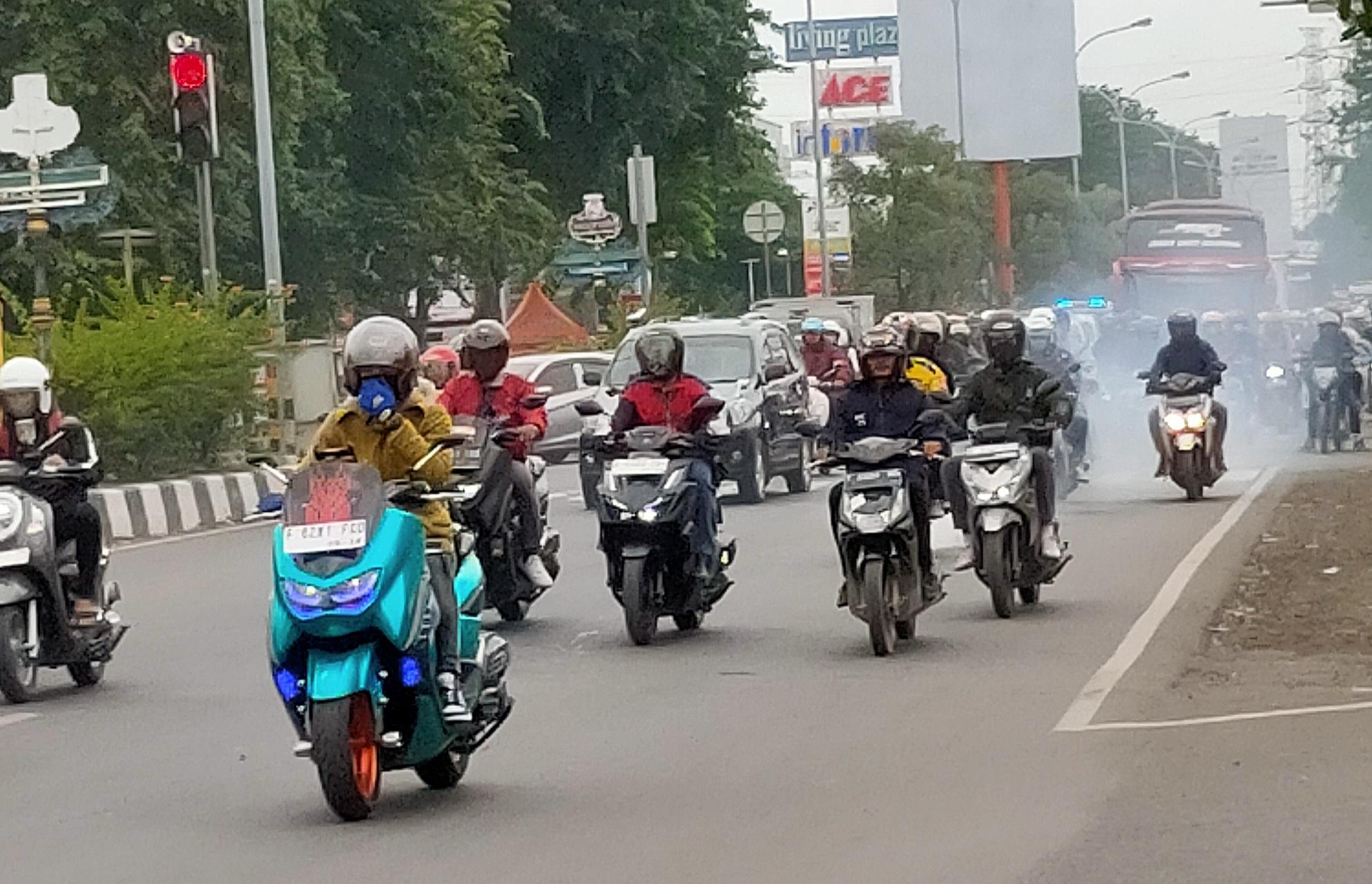 Pemudik-yang-hendak-kembali-merantau-ke-wilayah-Jakarta.jpg