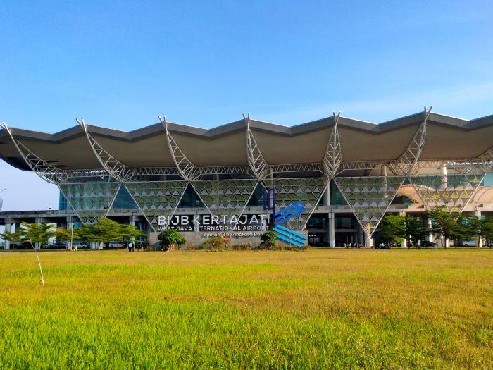 Penampakan-Bandara-Internasional-Jawa-Barat-BIJB-Kertajati-Majalengka_.jpg