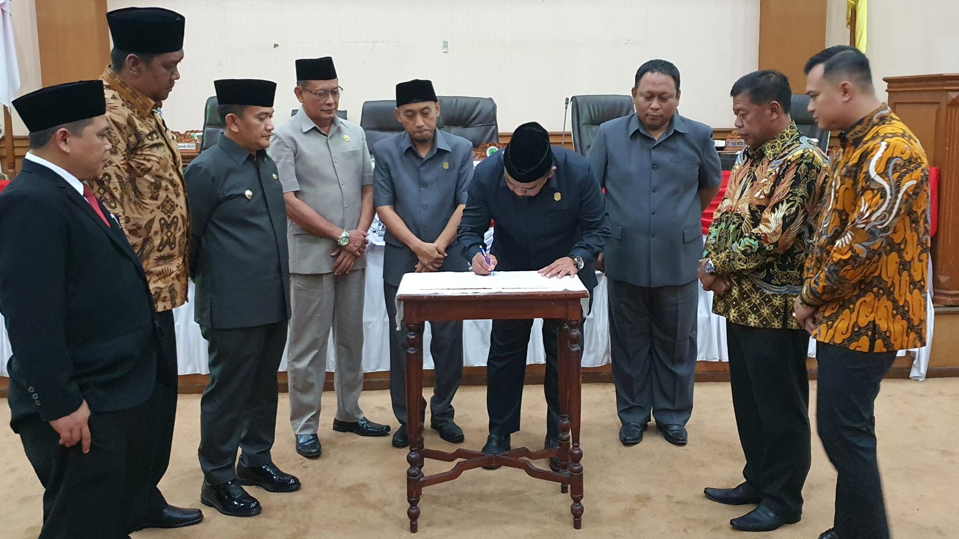 Penetapan-bupati-wabup-Majalengka.jpg