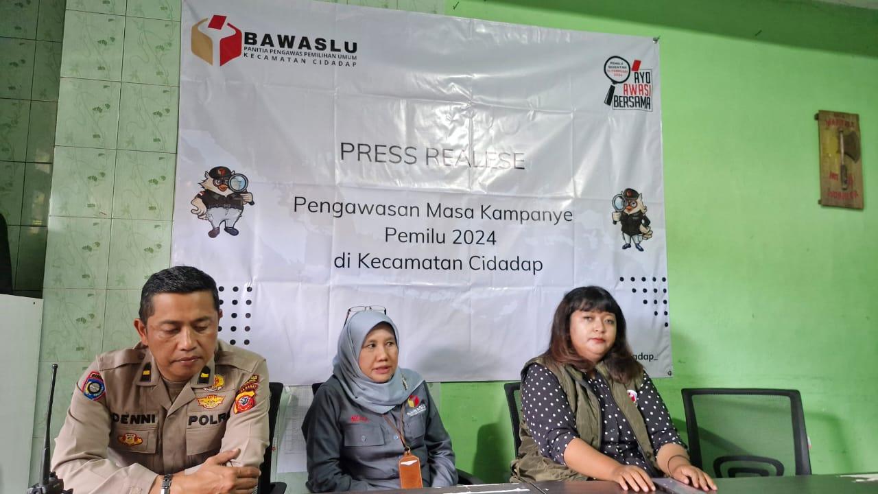 Pengawas-pemilihan-umum-Panwaslu-Kecamatan-Cid.jpg
