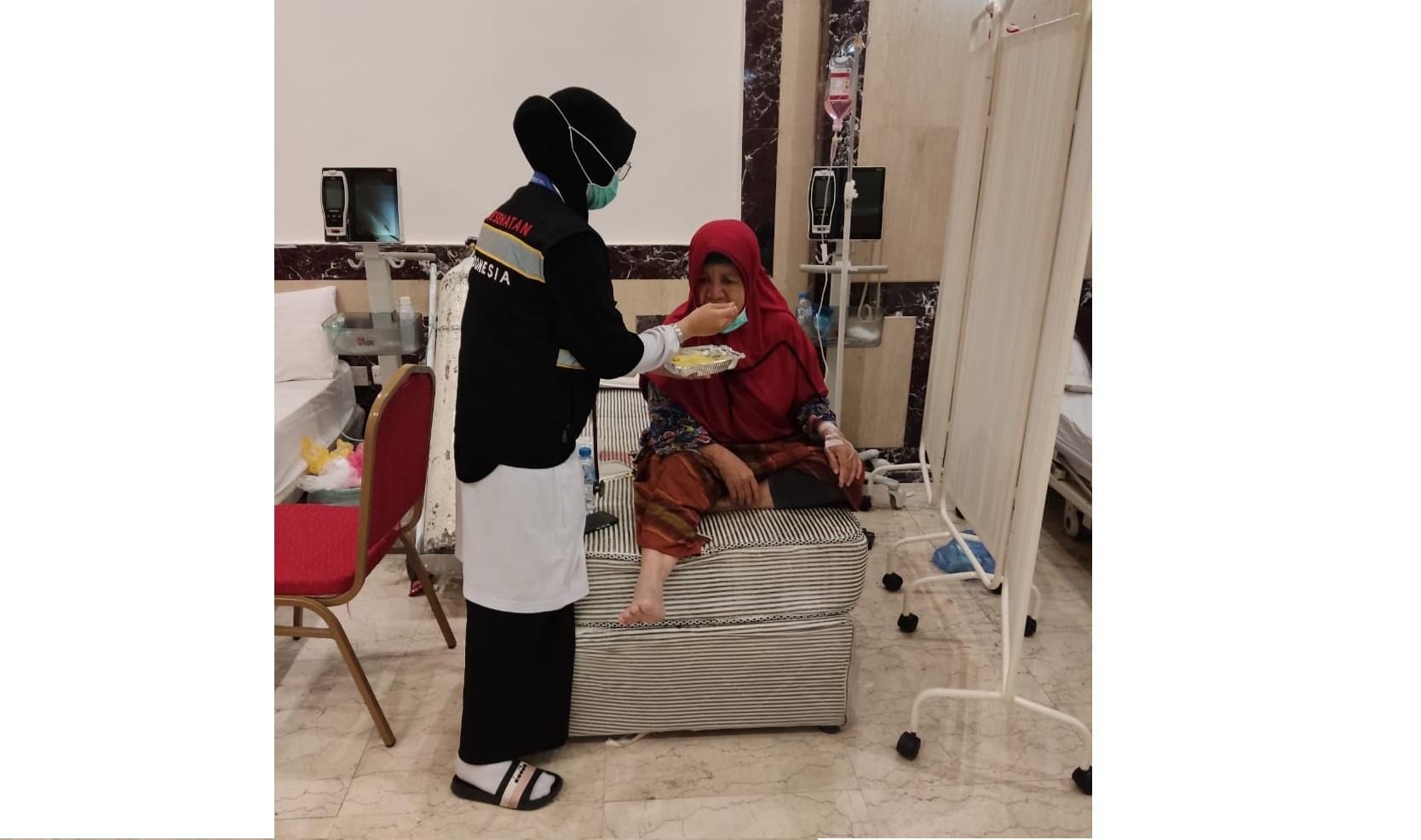 Perawatan-jemaah-haji-di-Klinik-Satelit-Hotel-107-di-Mekkah.jpg