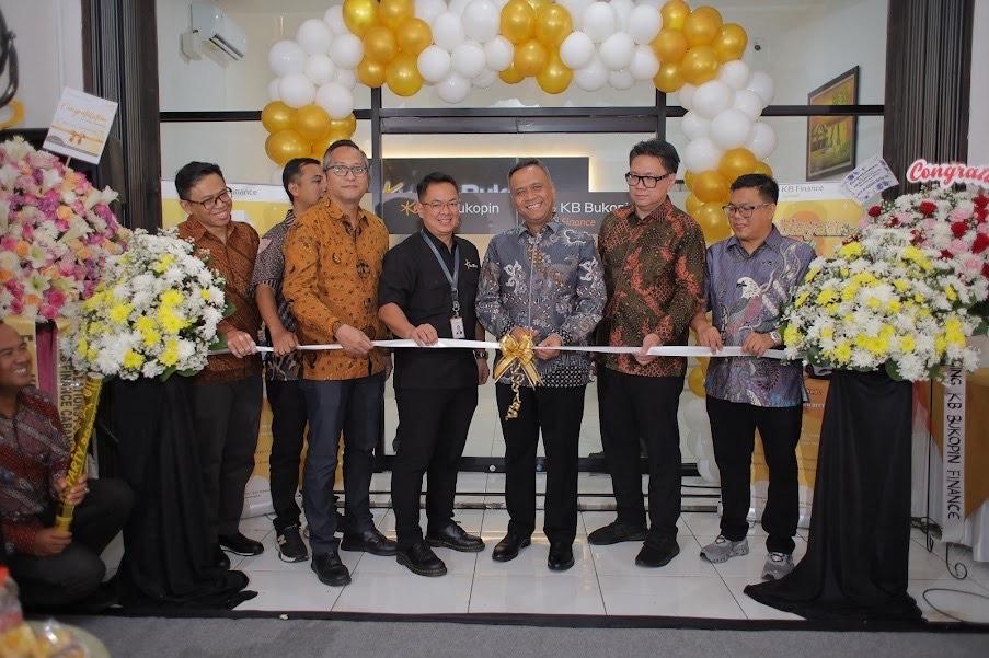 Peresmian-kantor-baru-KB-Bukopin-Finance-KBBF-oleh-Direktur-Utama-KBBF.jpg
