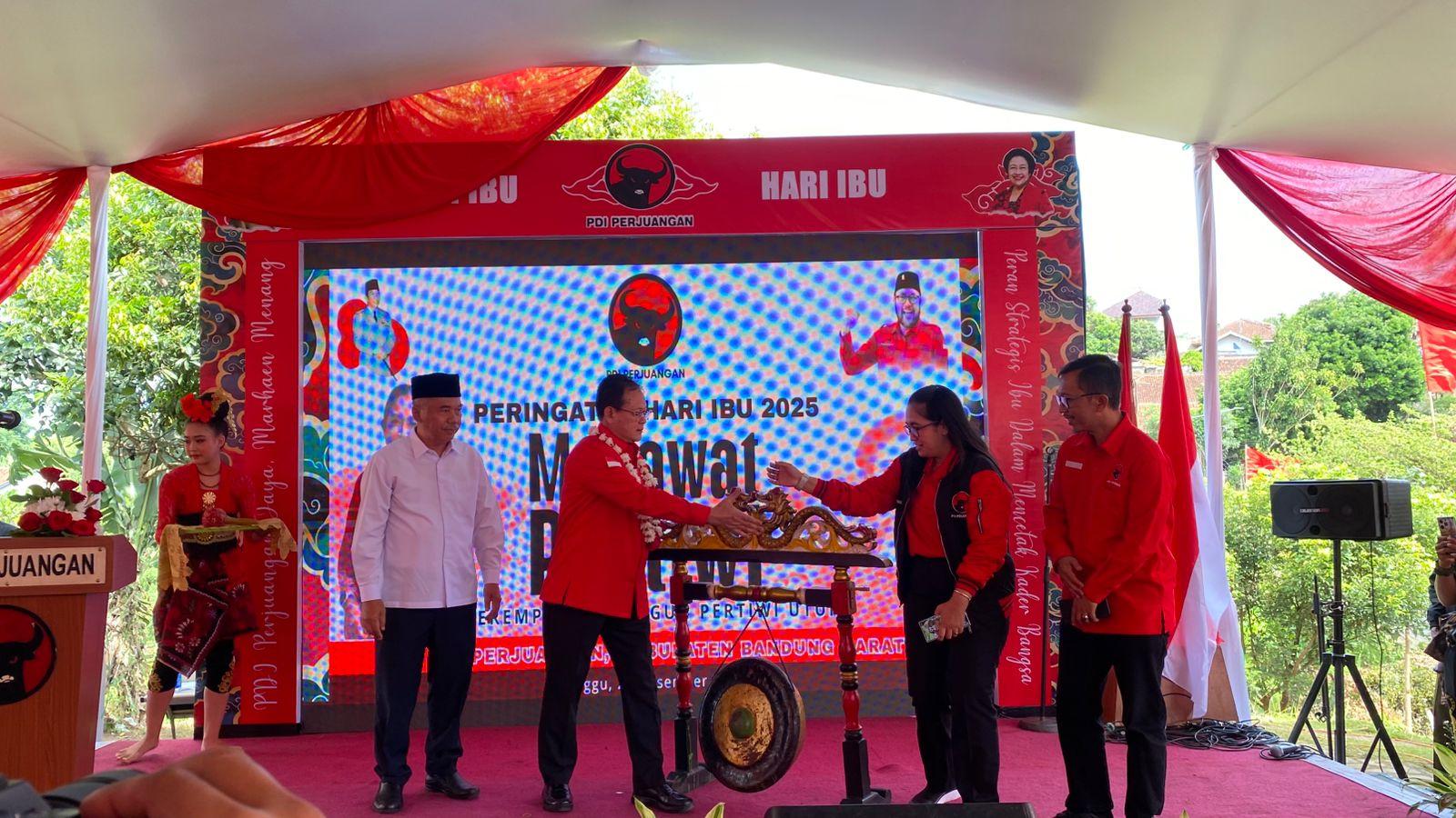 Peringati Hari Ibu, PDI Perjuangan Bandung Barat Perkuat Realisasi Program "Nyaah Ka Indung"