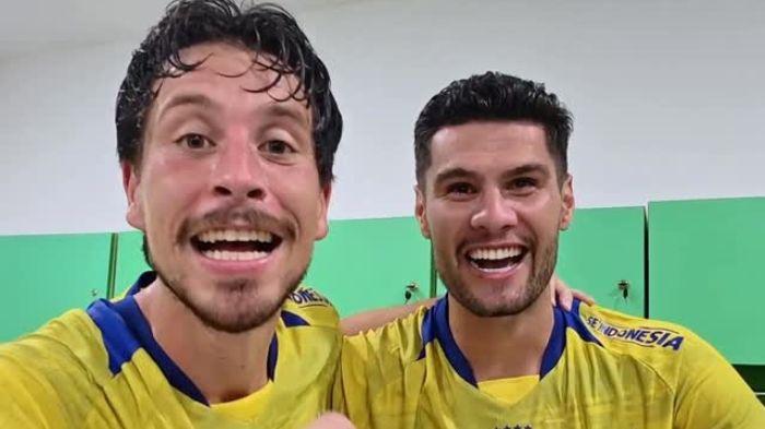 Persib-Bandung-Thom-Haye-dan-Julio-Cesar.jpg