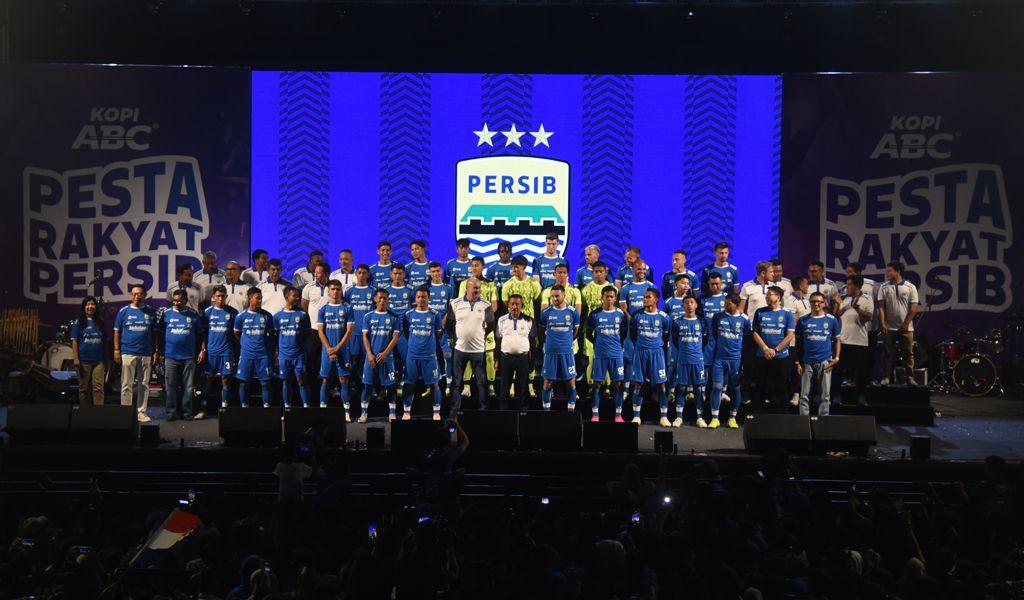 Bojan Hodak Ungkap Perasaannya Setelah Bertemu Bobotoh dan Launching Tim Sekaligus Jersey Baru