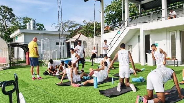 Persib-Bandung-menjalani-sesi-latihan-terakhir-di-Bali.jpg