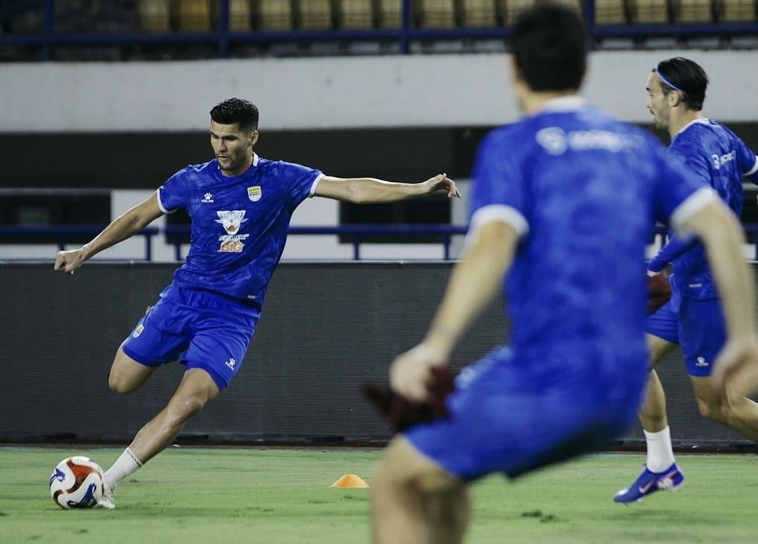 Rekam Jejak Persib Vs Persik Jadi Bekal Duel Panas di GBLA, Bojan Hodak Bicara Soal Jeda Laga