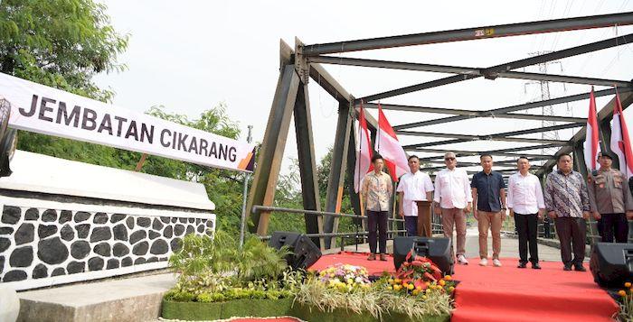 May Day 2024: Bey Machmudin Sebut Revitalisasi Jembatan Cikarang Permudah Akses Warga dan Buruh
