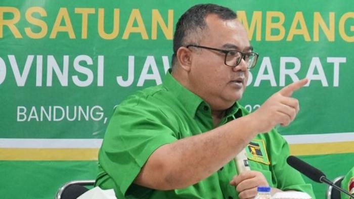 Plt-Ketua-DPW-PPP-Jawa-Barat-Pepep-Saepul-Hidayat-memesankan-kepada-para-pengurus.jpg