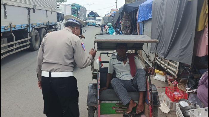 Pemprov Jabar Keluarkan Rp 6 M untuk Uang Saku Sopir Angkot, Andong, dan Becak yang Libur Narik