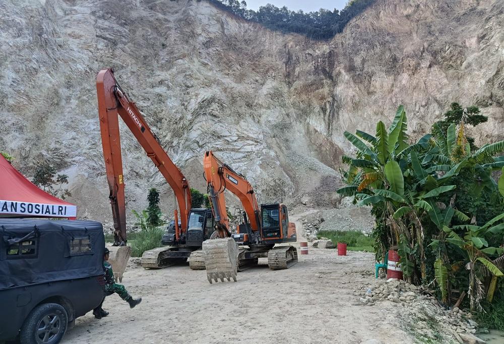 Potret-Gunung-Kuda-di-Desa-Cipanas.jpg