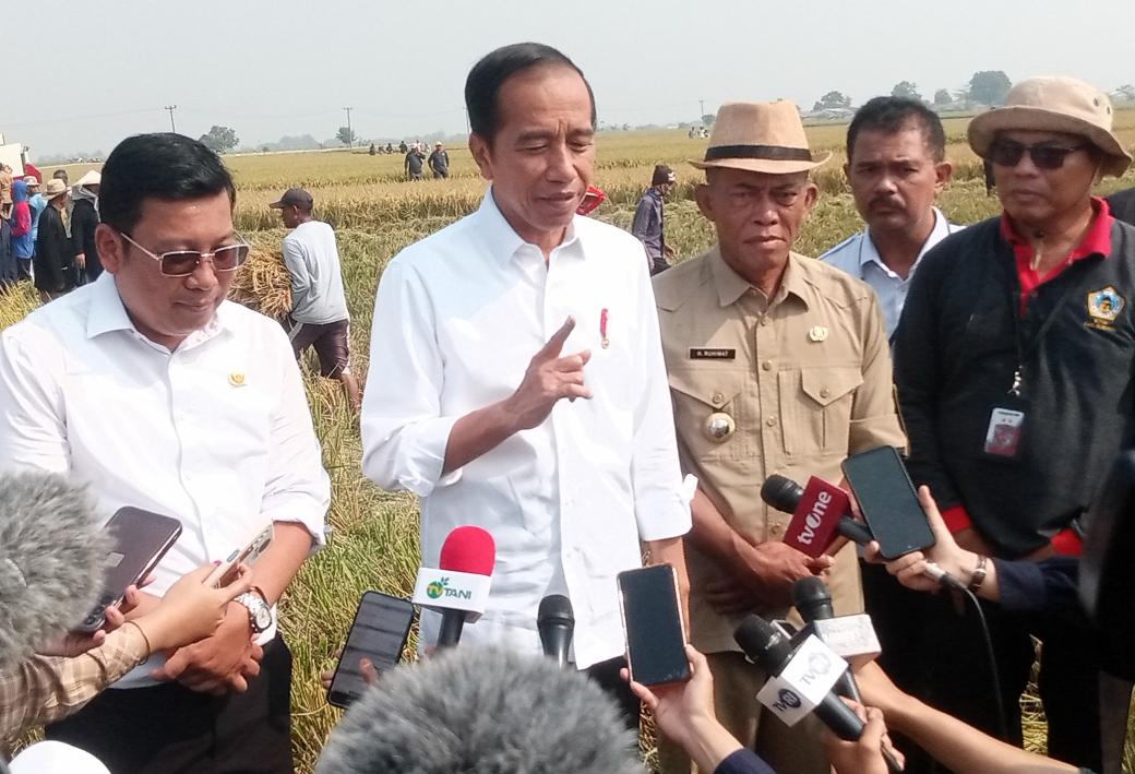 Presiden-Jokowi-panen-raya-di-Kabupaten-Subang-Minggu-8102023.jpg