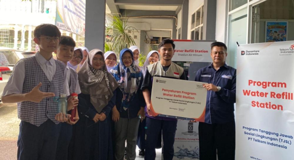 Program-Water-Refill-Station-PT-Telkom-dan-BMM.jpg
